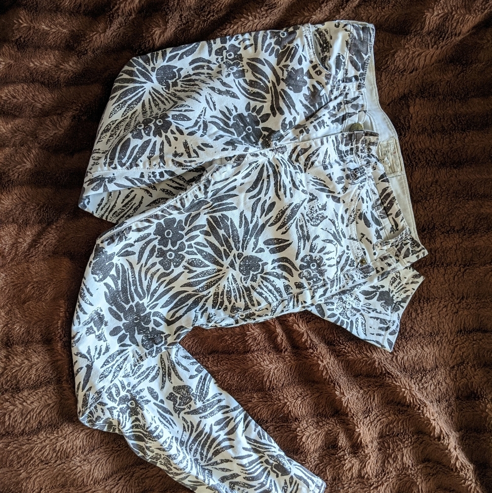 DVF Loves Current / Elliott Classic Skinny Jeans